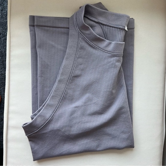Lavender Ribbed Tank - Picture 3 of 3